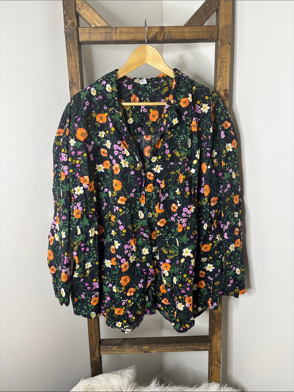 Old Navy Only Old Navy Loves You Black Floral Button Front Blouse Size XXL